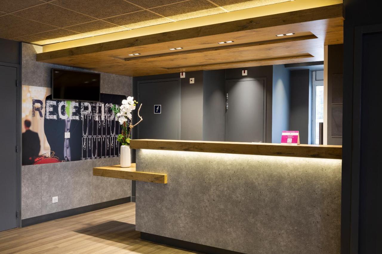 布尔关雅略床先生酒店 布尔昆 外观 照片